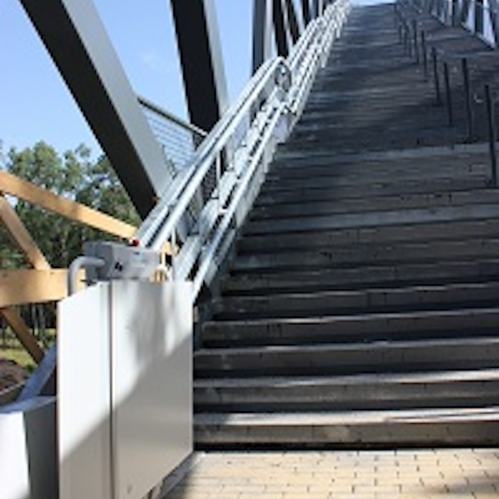 Plataforma salva escaleras Omega