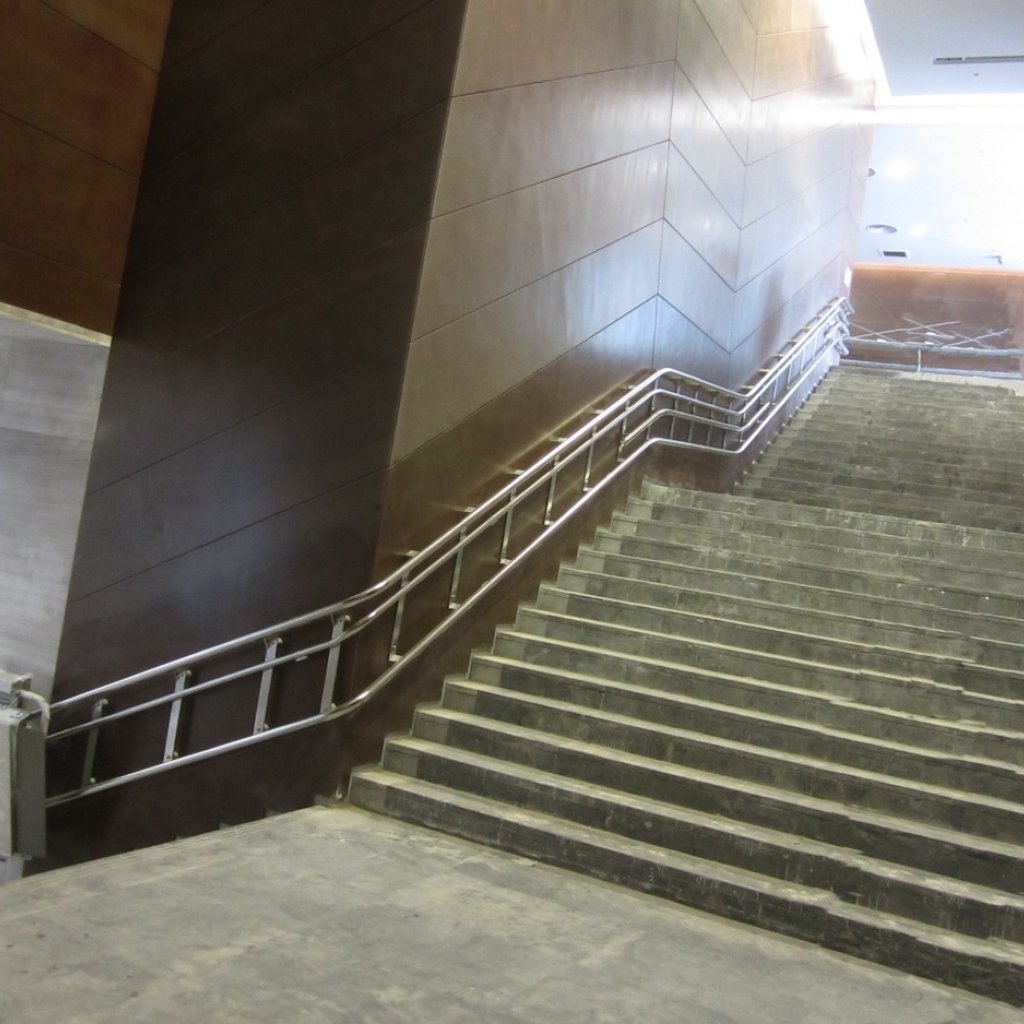 Plataforma salva escaleras Omega