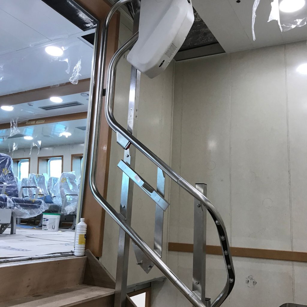 Plataforma salva escaleras Omega