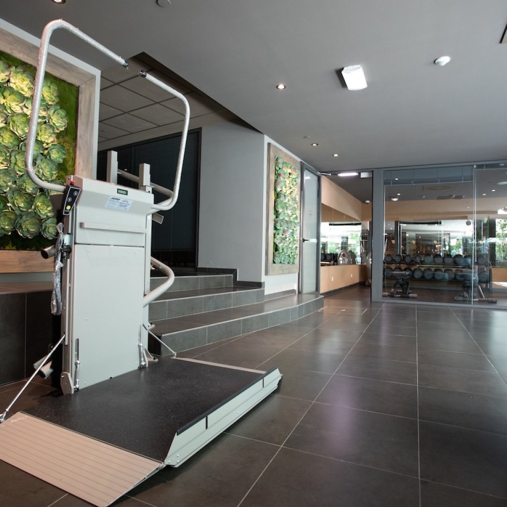 Plataforma salva escaleras Stratos