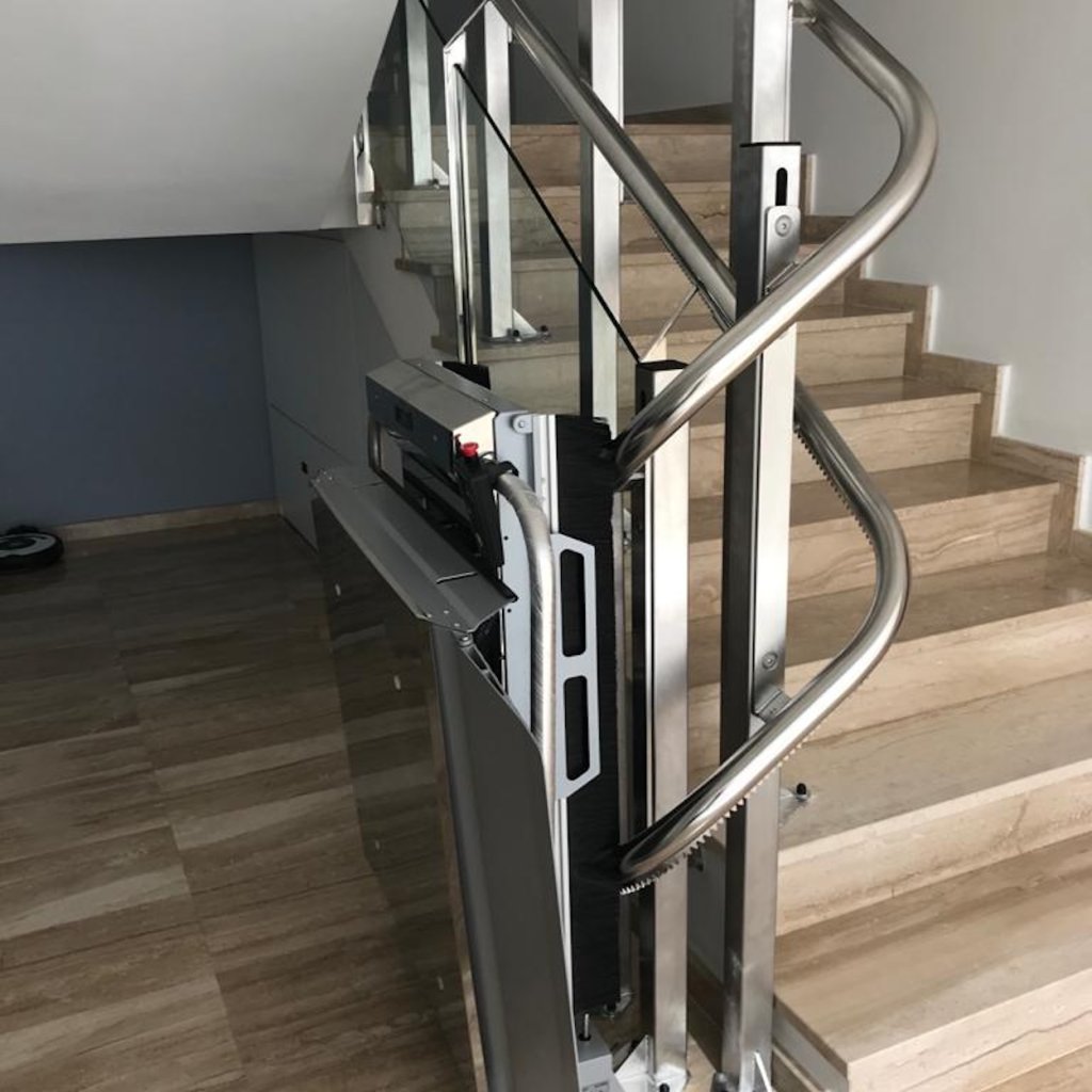 Plataforma salva escaleras Stratos