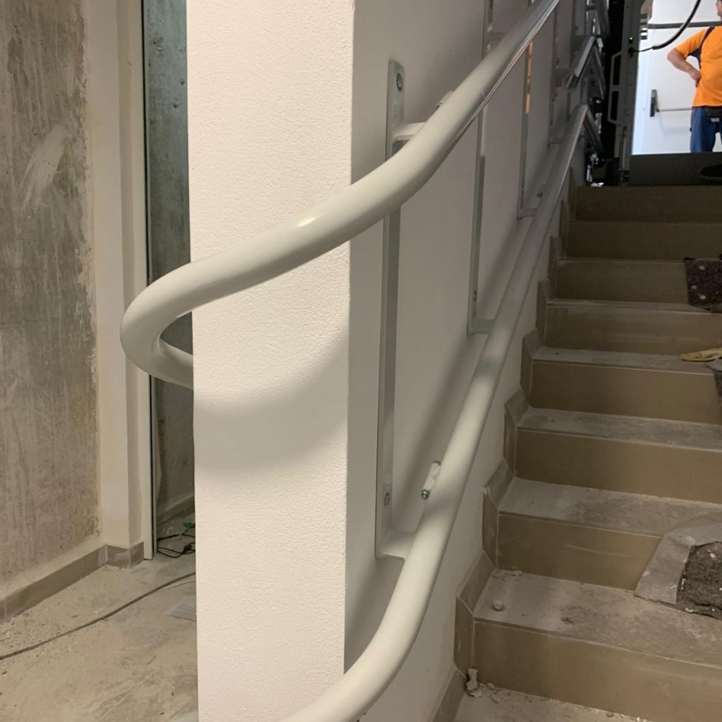 Plataforma salva escaleras Stratos