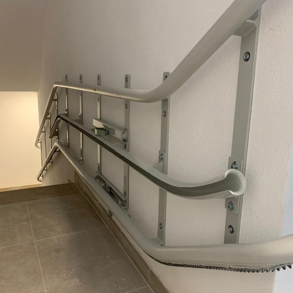 Plataforma salva escaleras Stratos