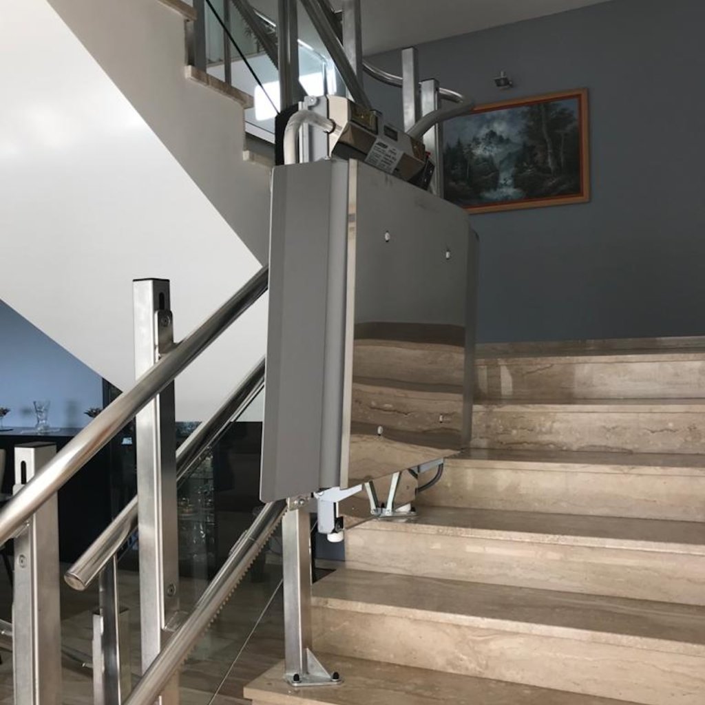 Plataforma salva escaleras Stratos