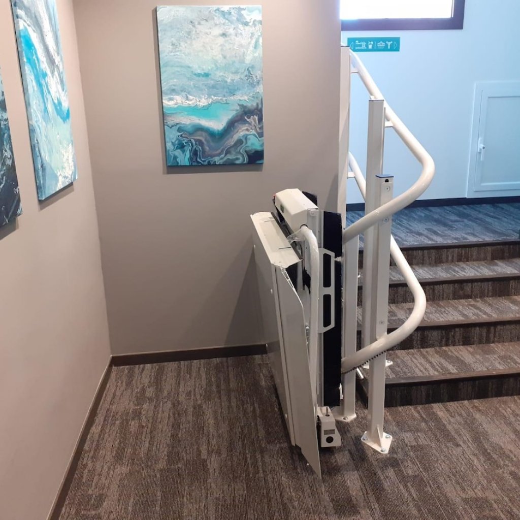 Plataforma salva escaleras Stratos