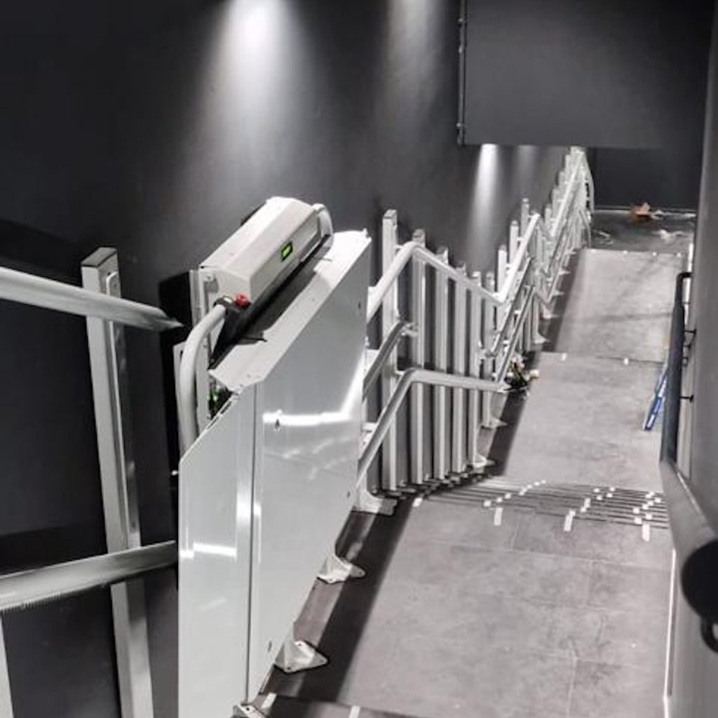 Plataforma salva escaleras Stratos