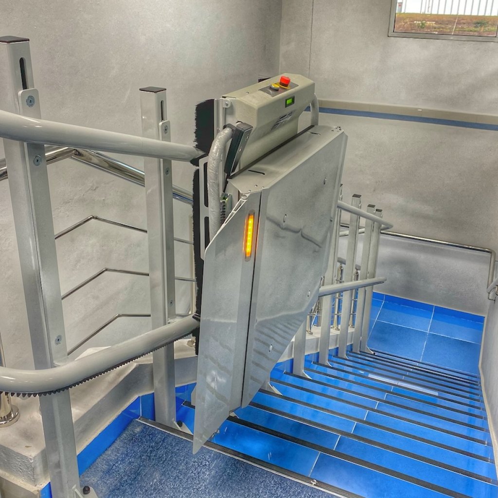 Plataforma salva escaleras Stratos