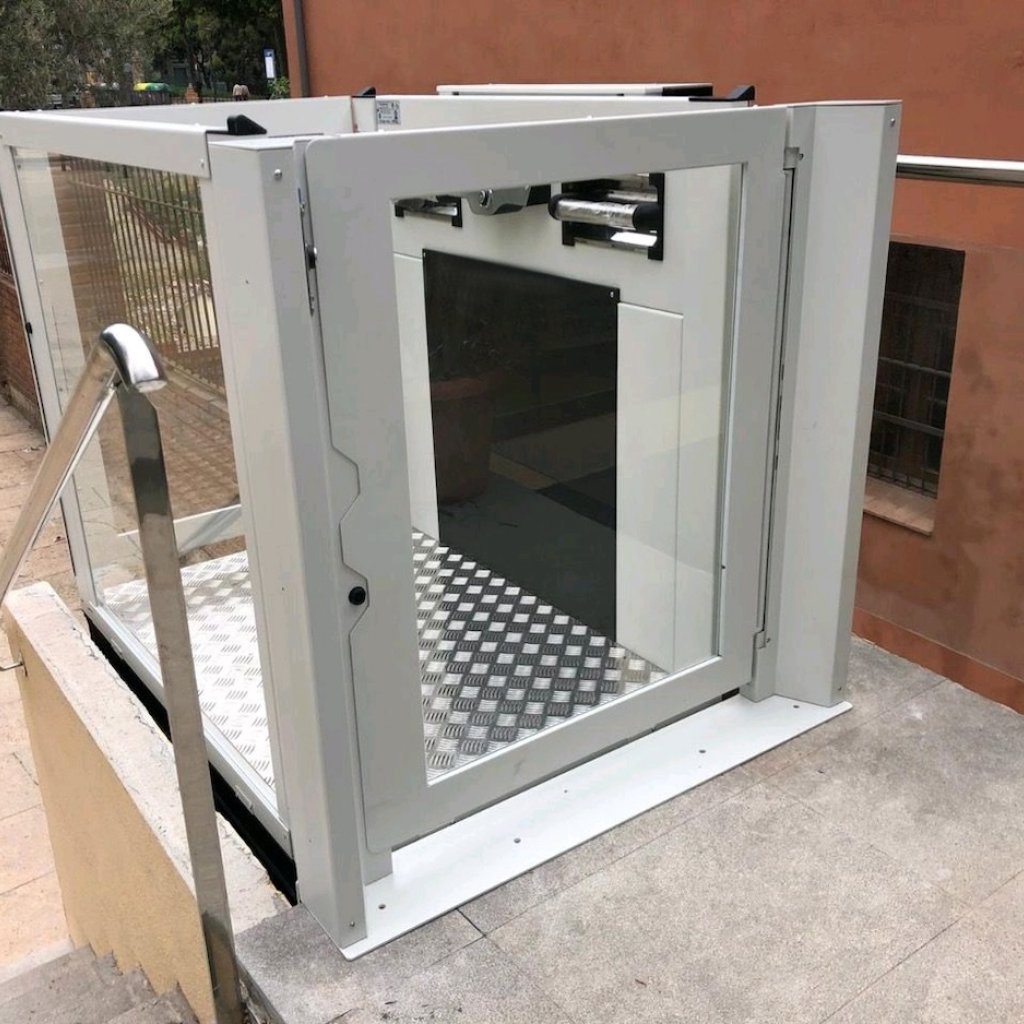 Plataforma vertical ZL150F