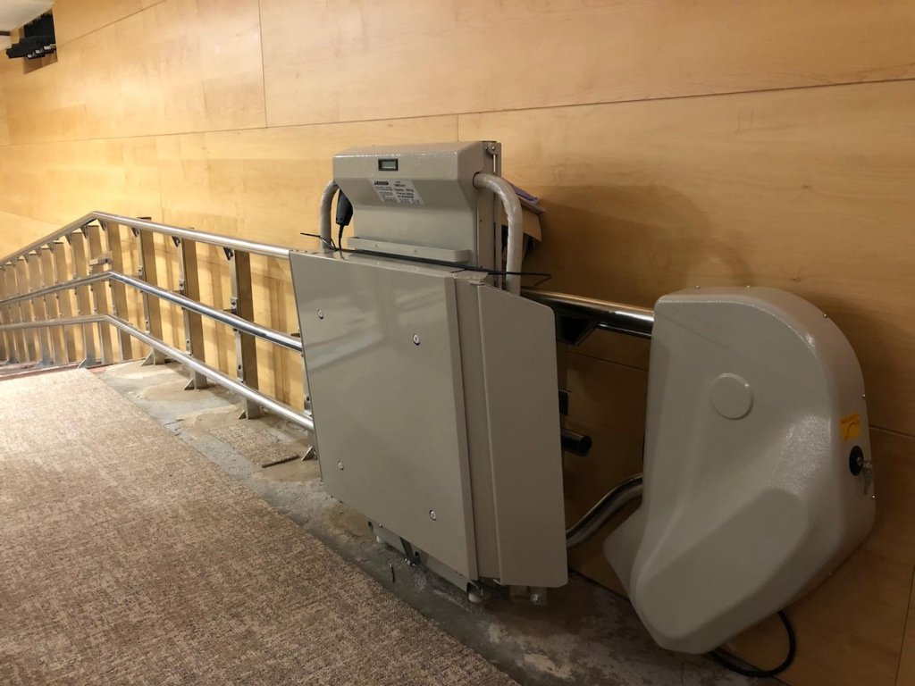 Plataforma salvaescaleras Omega