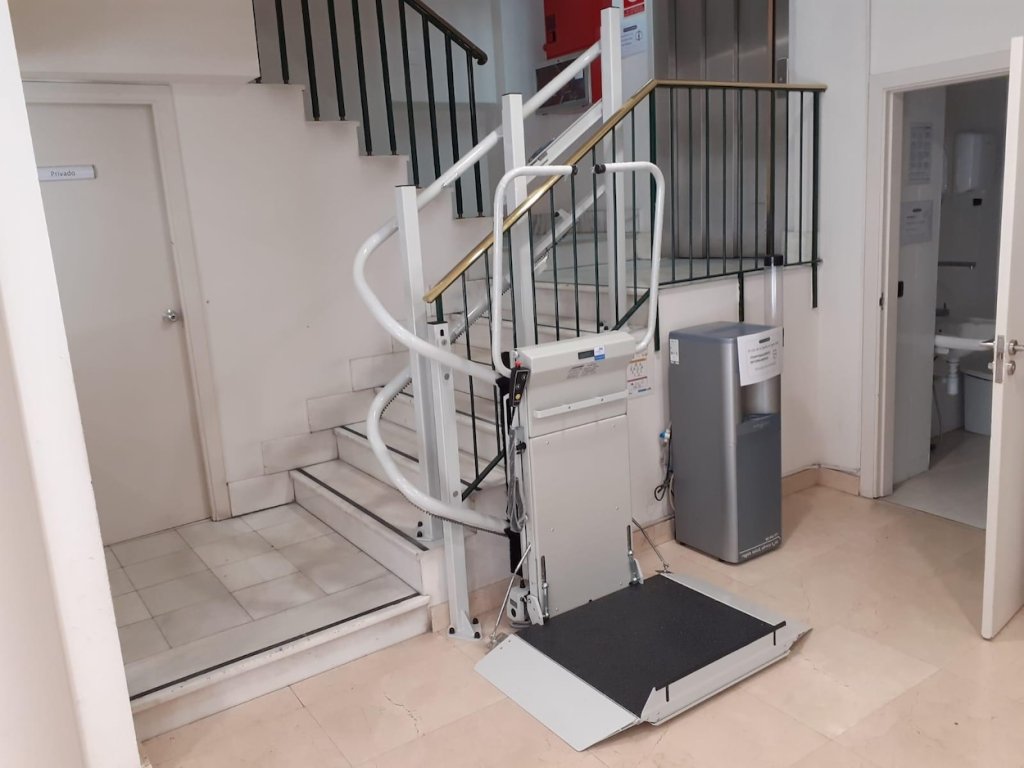 Plataforma salvaescaleras Stratos