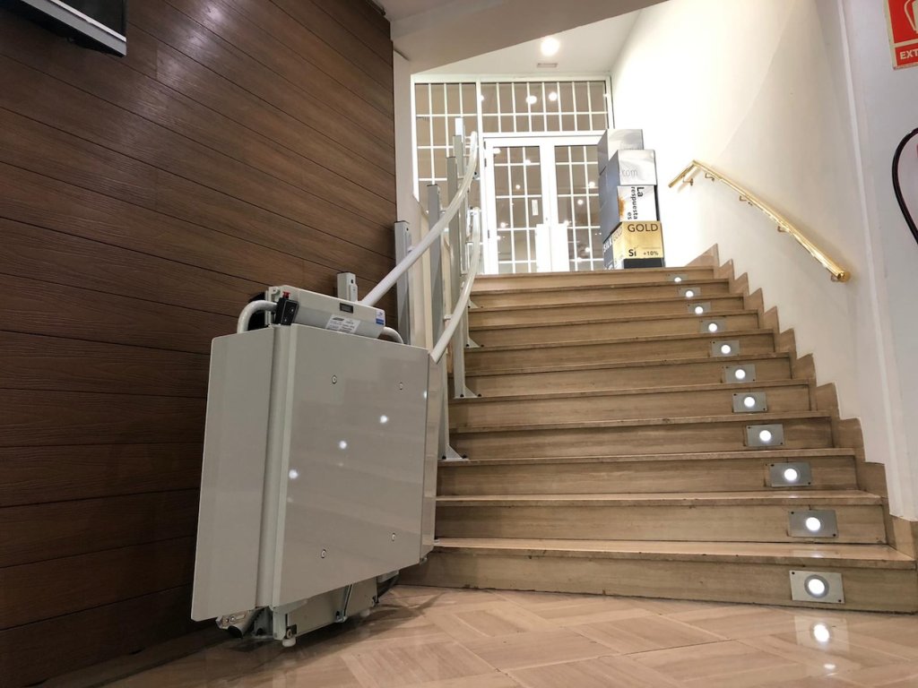 Plataforma salvaescaleras Stratos